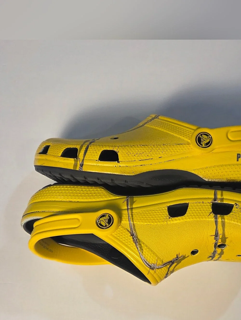 Post Malone x Crocs Dimitri Barbed Wire Clog - Picture 5 of 8